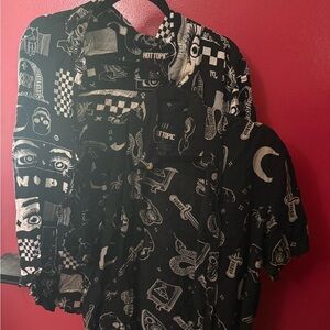 Hot Topic Black and White Graphic Shirts